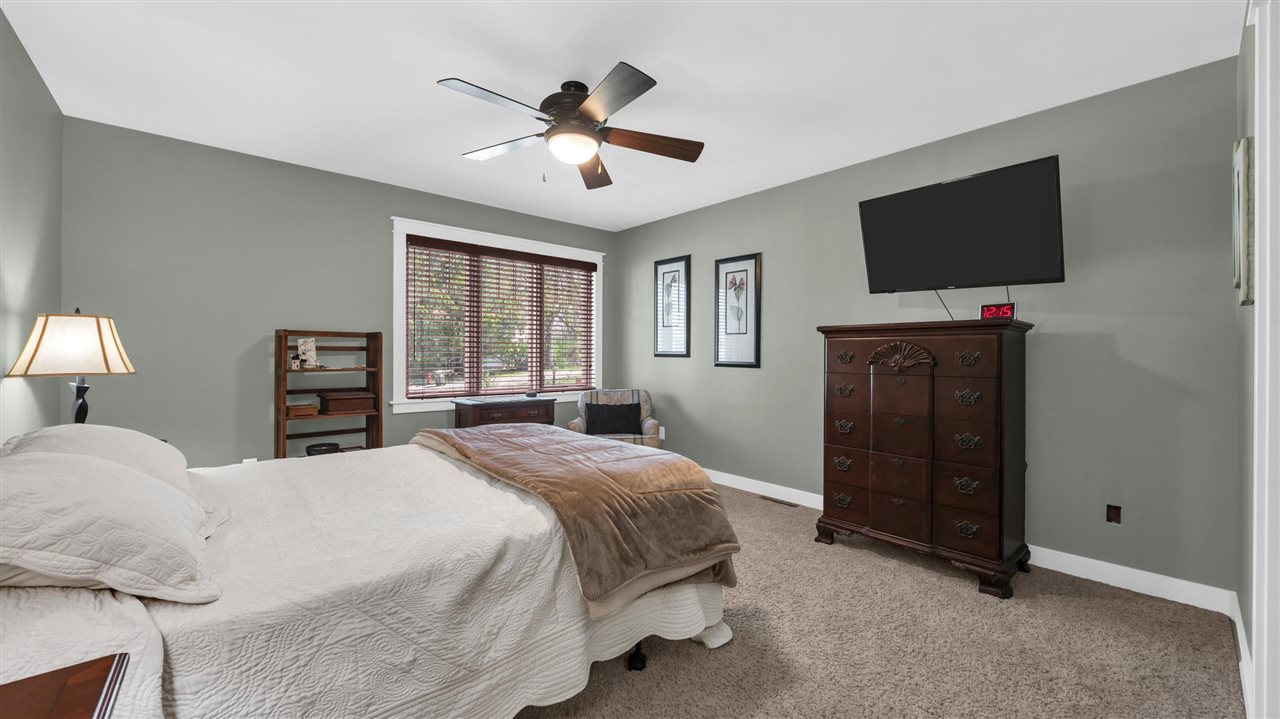 29 Dunuggan Court Iowa City IA 52240