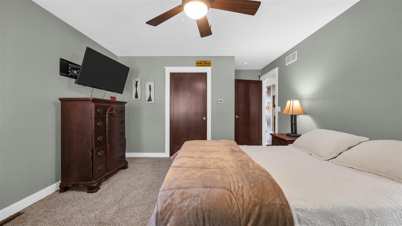 29 Dunuggan Court Iowa City IA 52240