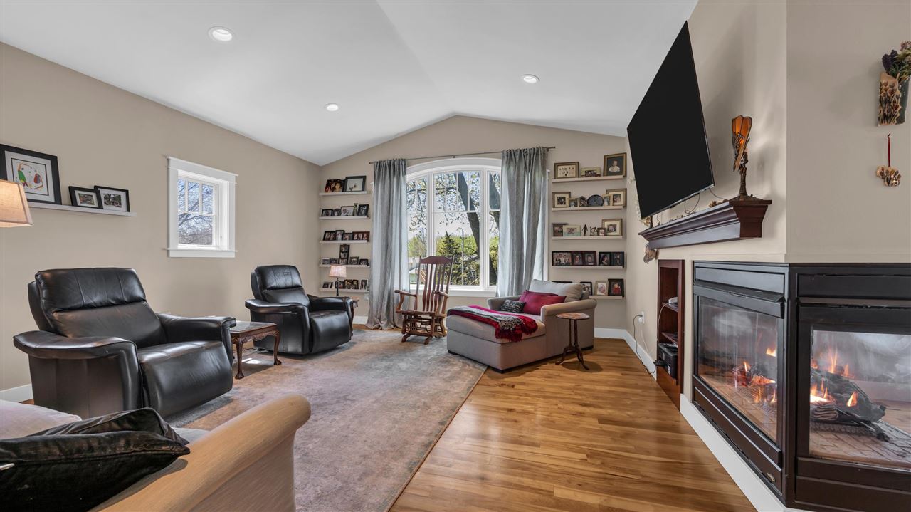 29 Dunuggan Court Iowa City IA 52240