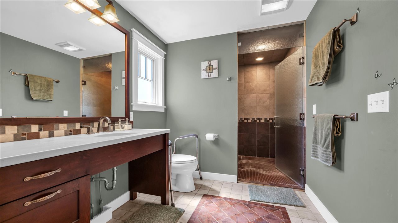 29 Dunuggan Court Iowa City IA 52240