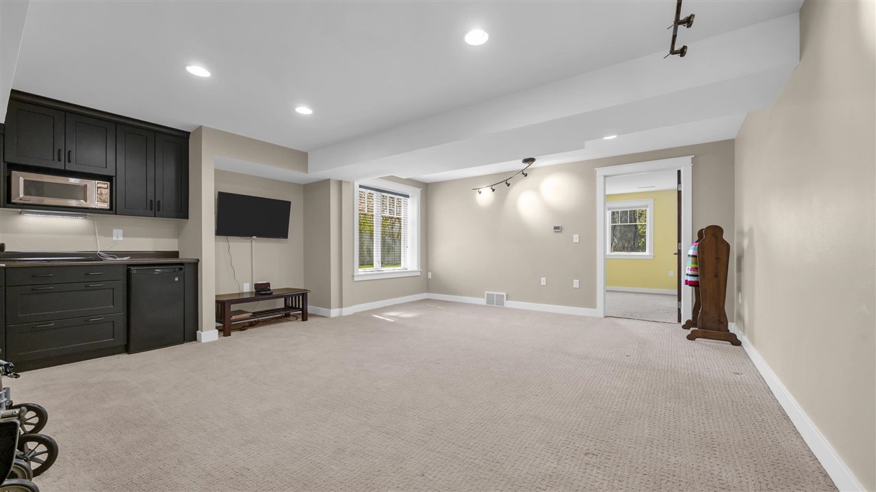 29 Dunuggan Court Iowa City IA 52240