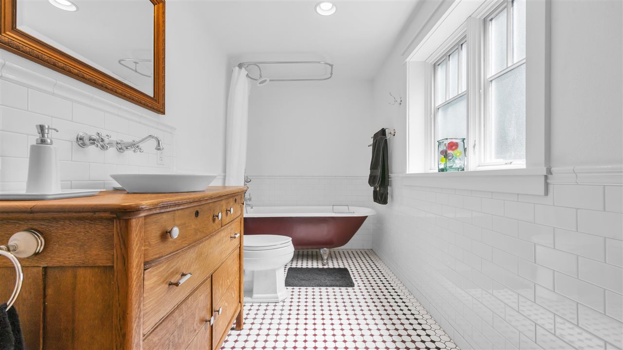 29 Dunuggan Court Iowa City IA 52240