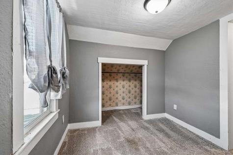5930 Troy Mills Road Coggon IA 52218