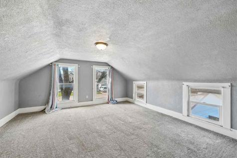 5930 Troy Mills Road Coggon IA 52218