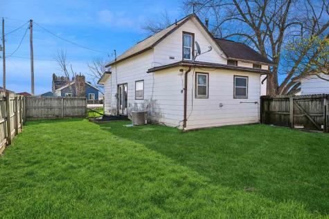 5930 Troy Mills Road Coggon IA 52218