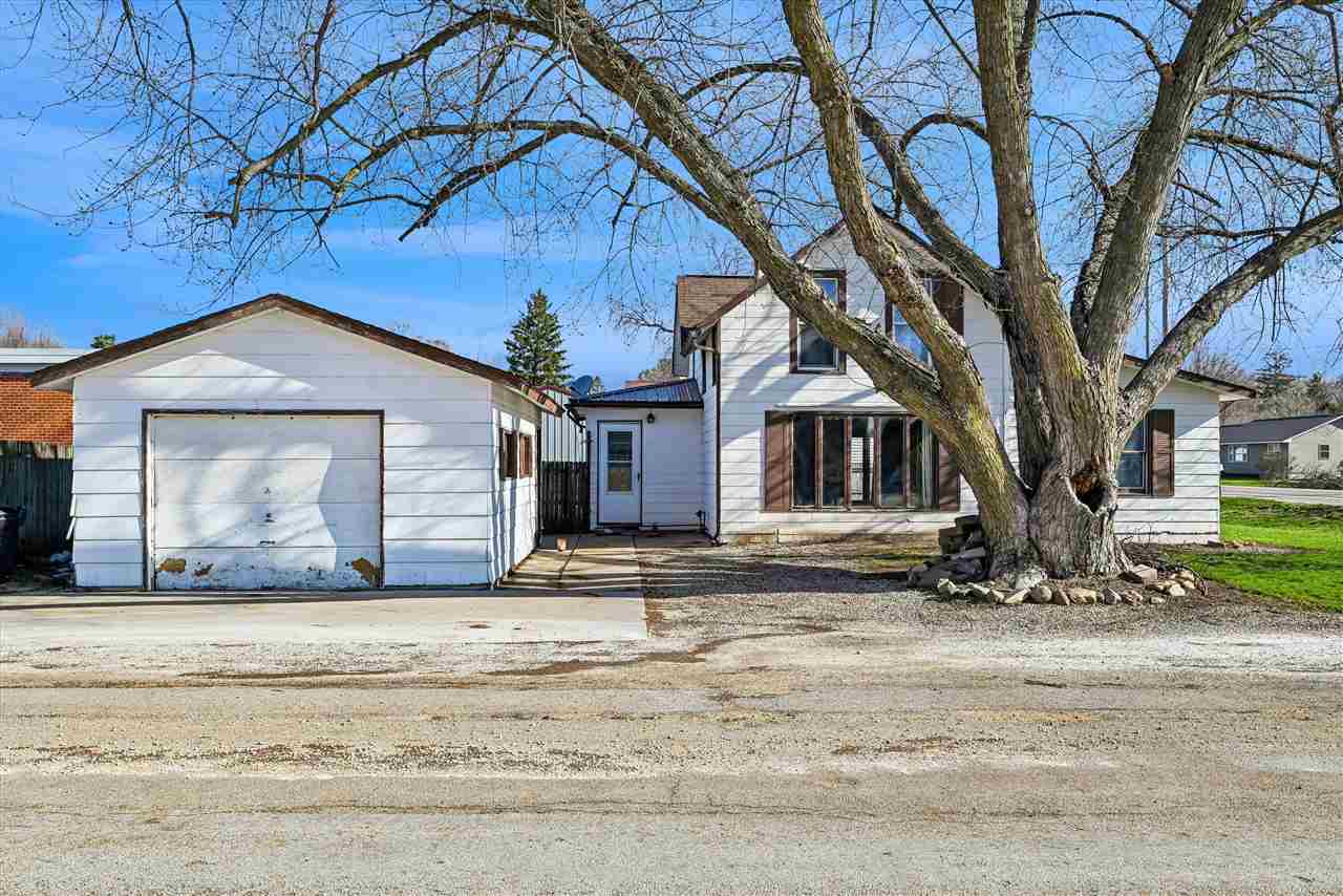 5930 Troy Mills Road Coggon IA 52218