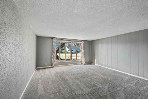 5930 Troy Mills Road Coggon IA 52218