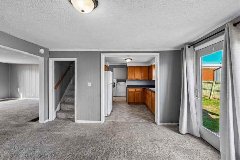 5930 Troy Mills Road Coggon IA 52218