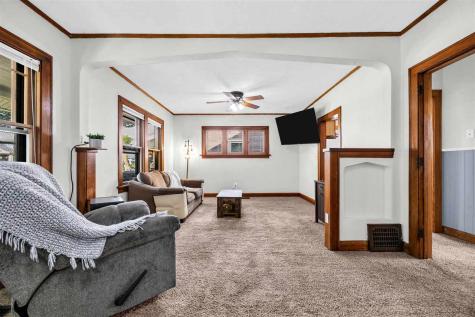 1536 7th Avenue SE Cedar Rapids IA 52403