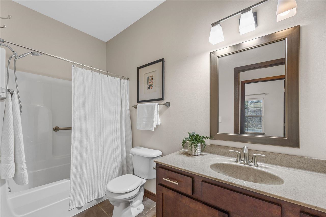 4467 Preston Lane Iowa City IA 52246