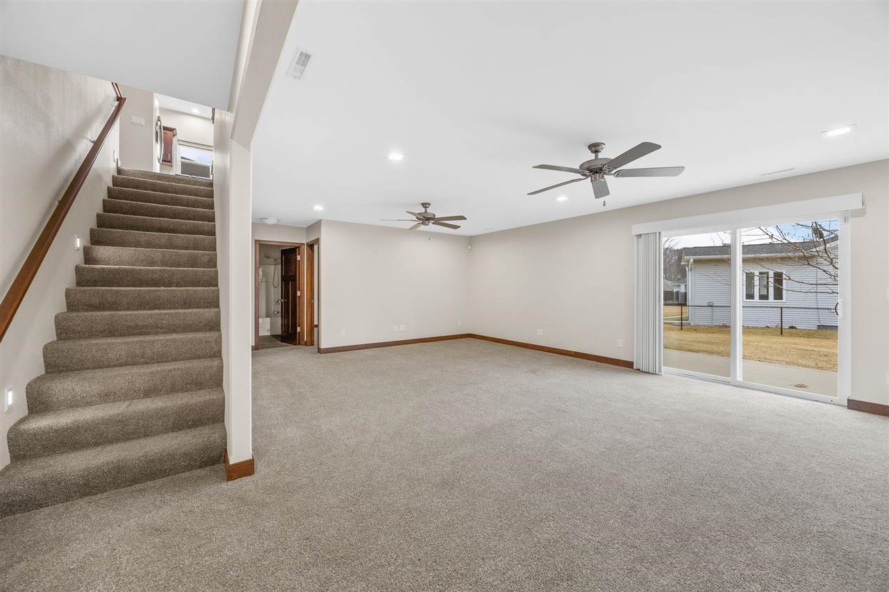 4467 Preston Lane Iowa City IA 52246