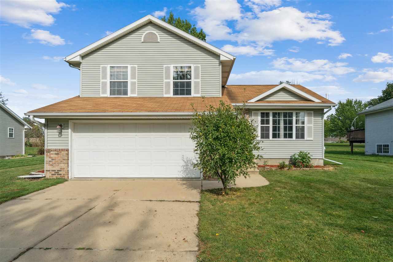 1865 Parkland Drive Ely IA 52227