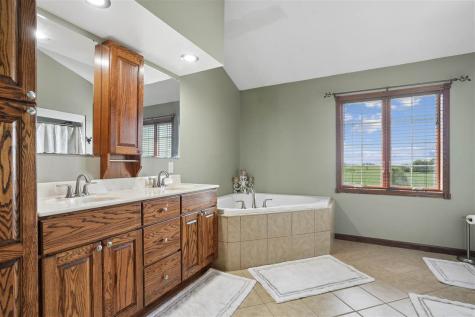2153 Central City Road Central City IA 52214