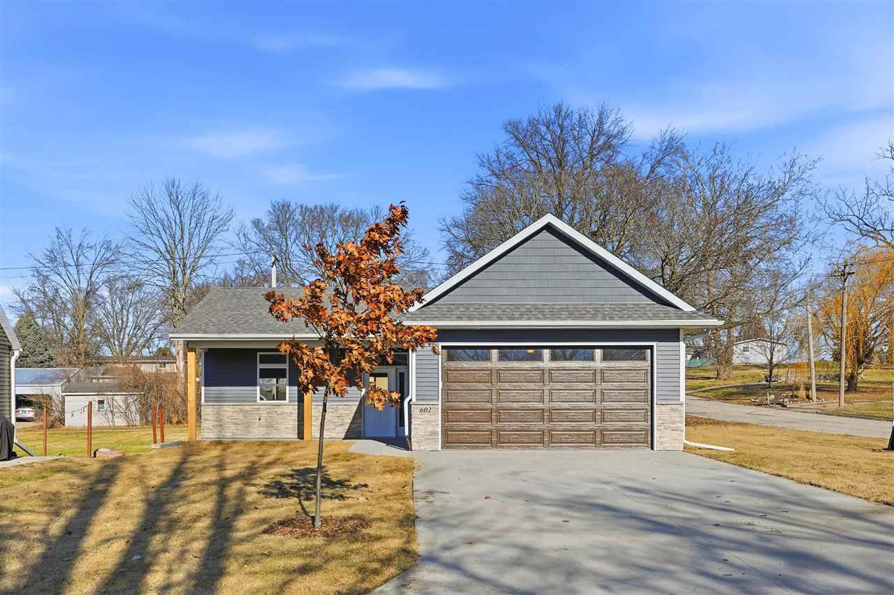 602 W 8th Street Tipton IA 52772