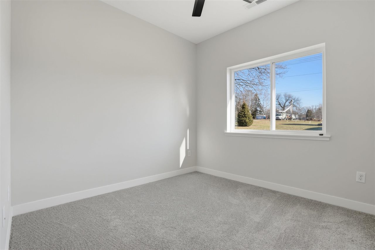 602 W 8th Street Tipton IA 52772
