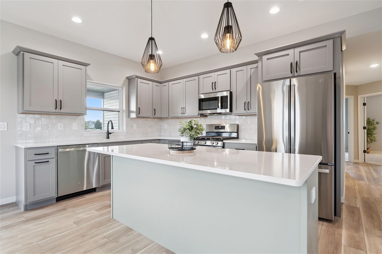 1289 Covered Wagon Drive Iowa City IA 52240