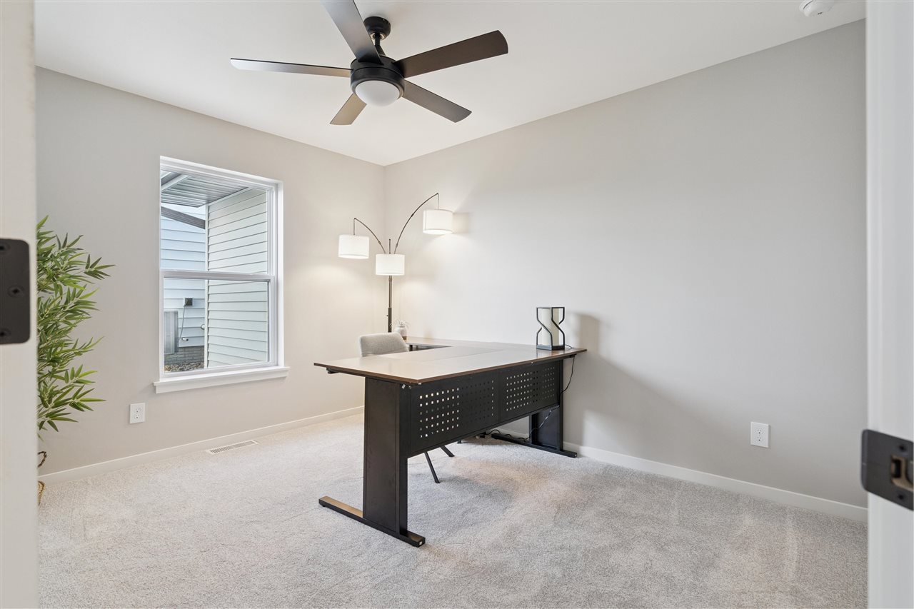 1289 Covered Wagon Drive Iowa City IA 52240