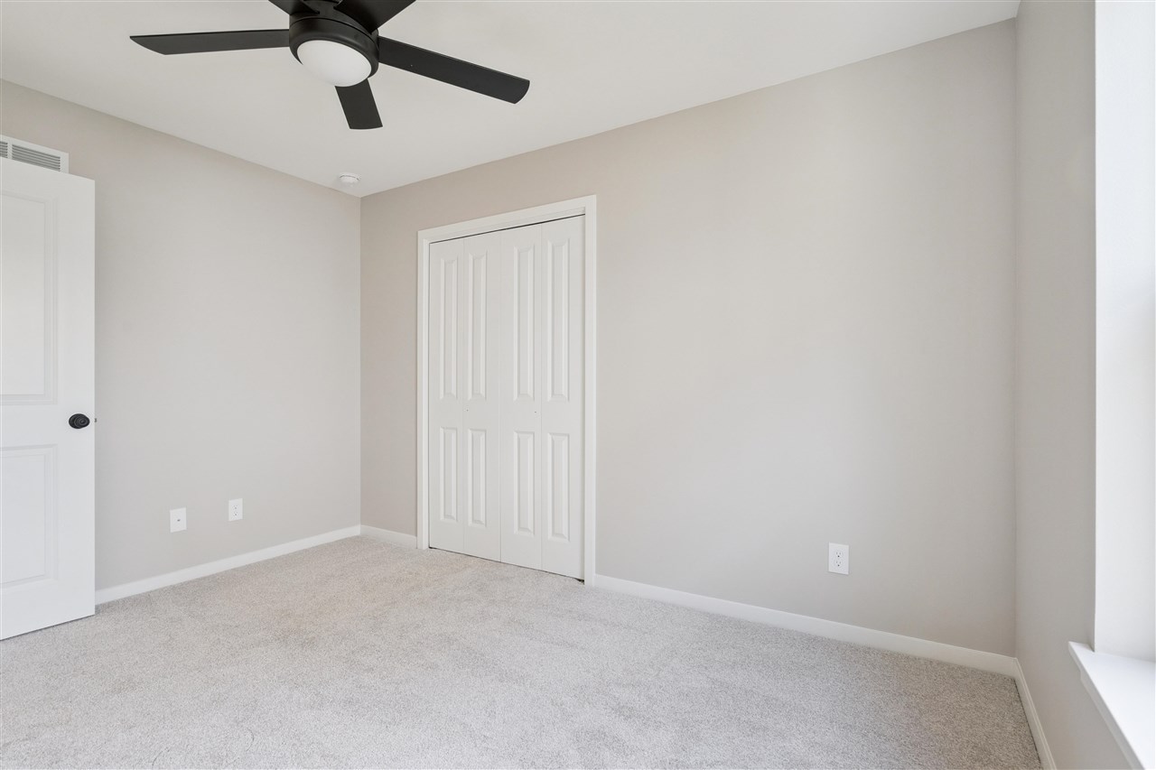 1289 Covered Wagon Drive Iowa City IA 52240