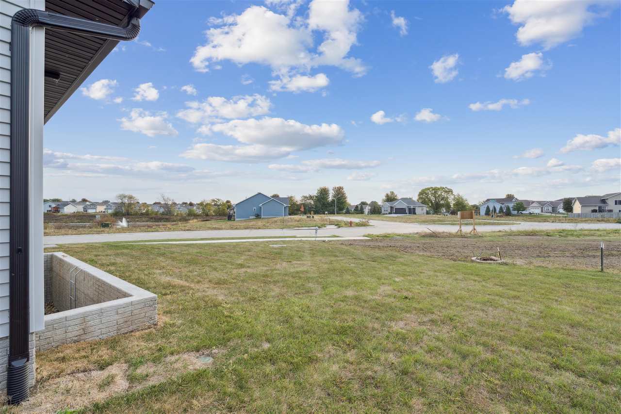 1289 Covered Wagon Drive Iowa City IA 52240