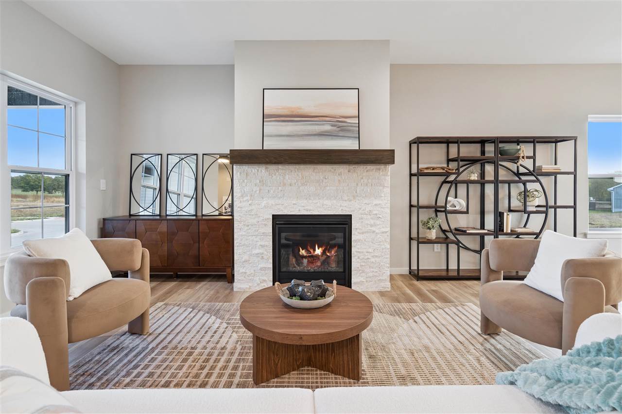 1289 Covered Wagon Drive Iowa City IA 52240