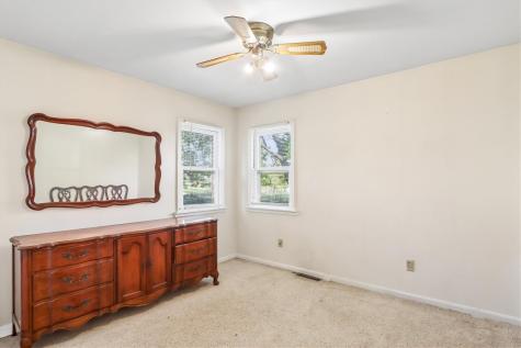 106 Wyman Drive Williamsburg IA 52361