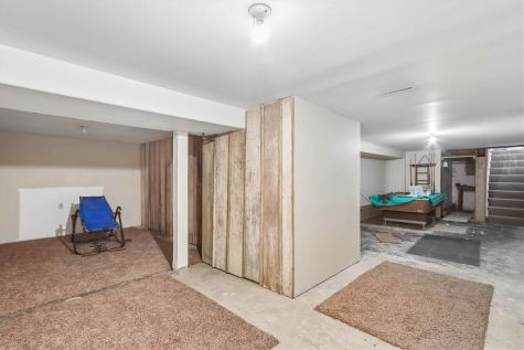 106 Wyman Drive Williamsburg IA 52361