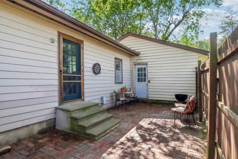 106 Wyman Drive Williamsburg IA 52361