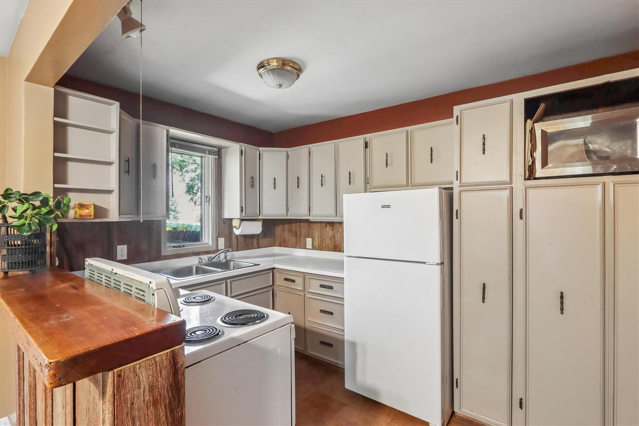 106 Wyman Drive Williamsburg IA 52361