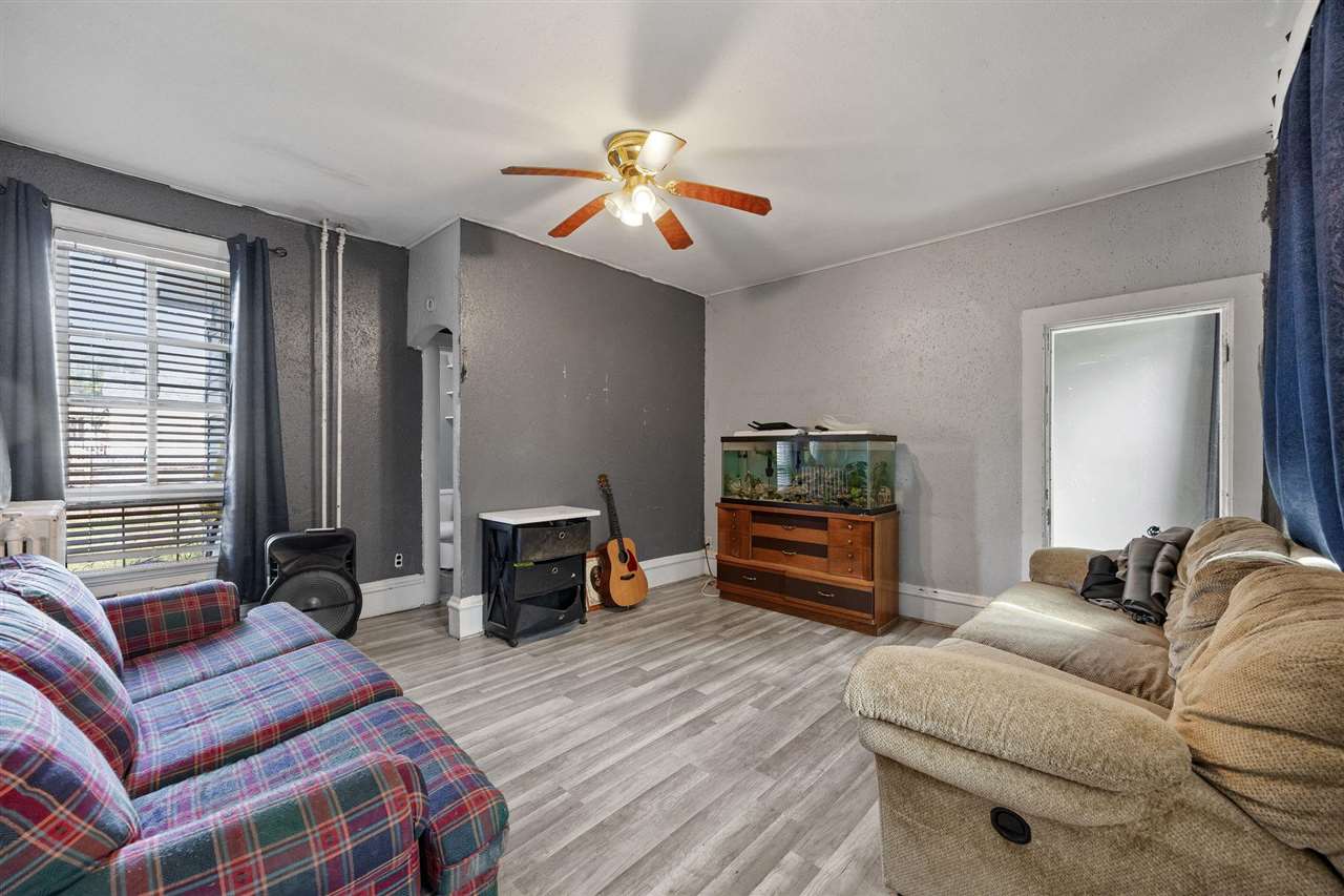 403 N Jackson Street Lisbon IA 52253
