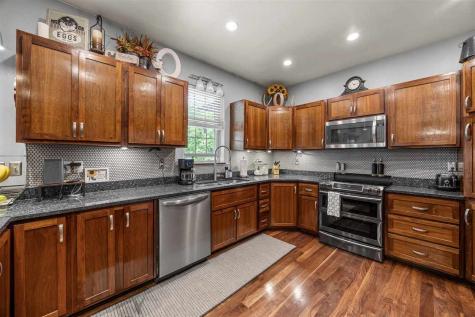 2457 125th Drive Marengo IA 52301