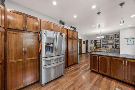 2457 125th Drive Marengo IA 52301