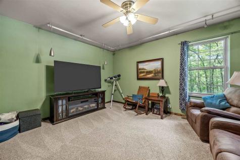 2457 125th Drive Marengo IA 52301