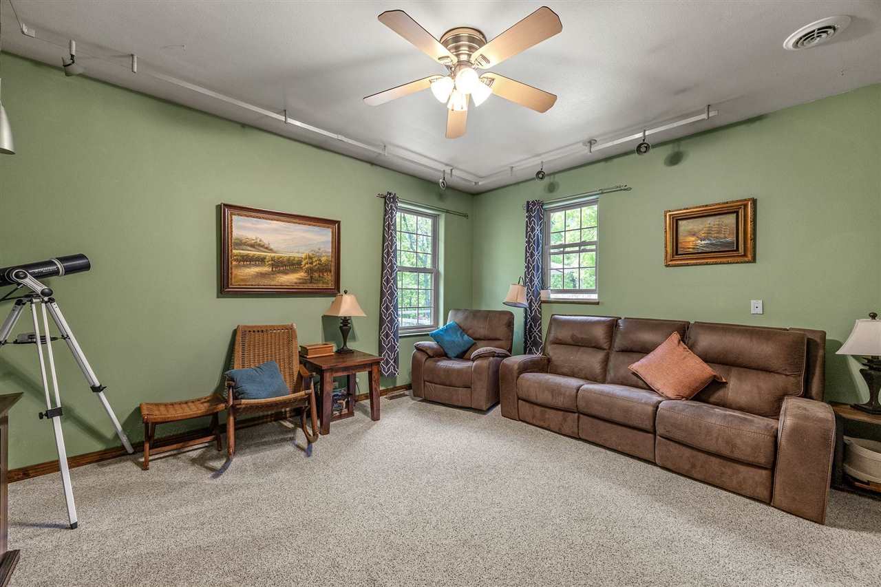 2457 125th Drive Marengo IA 52301