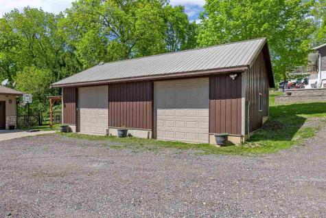 2457 125th Drive Marengo IA 52301