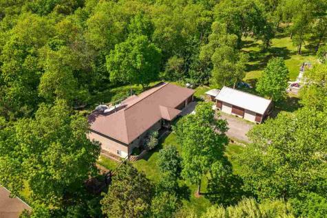 2457 125th Drive Marengo IA 52301