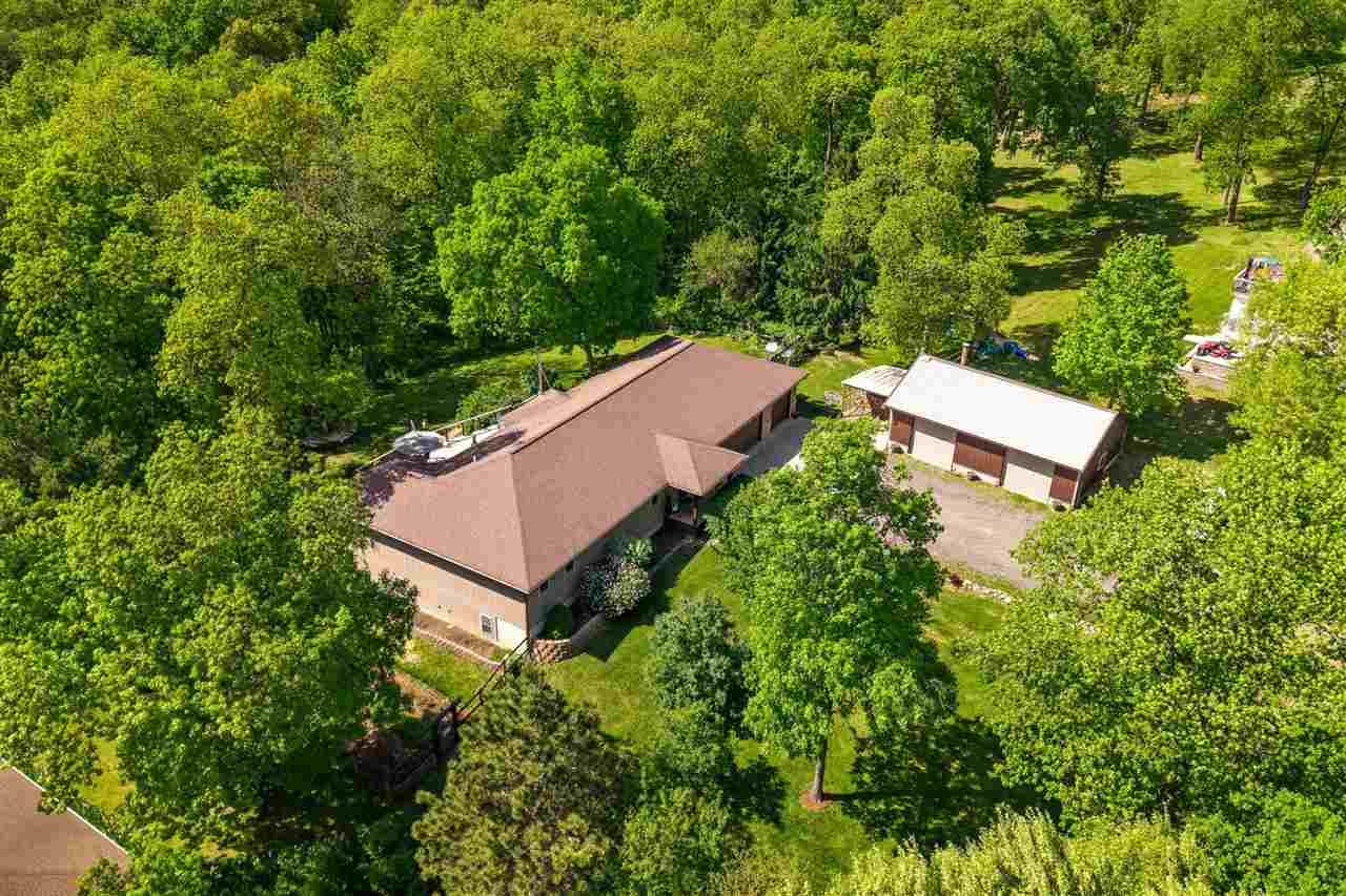 2457 125th Drive Marengo IA 52301