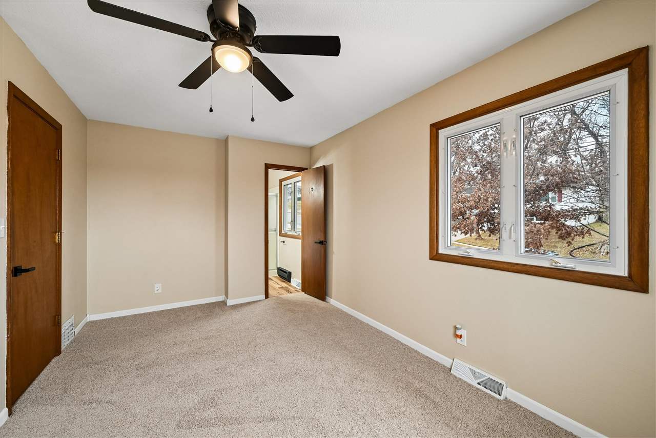 3632 Lynbrook Drive NE Cedar Rapids IA 52402