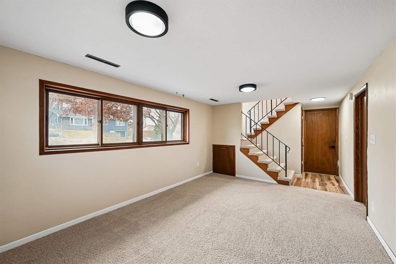 3632 Lynbrook Drive NE Cedar Rapids IA 52402