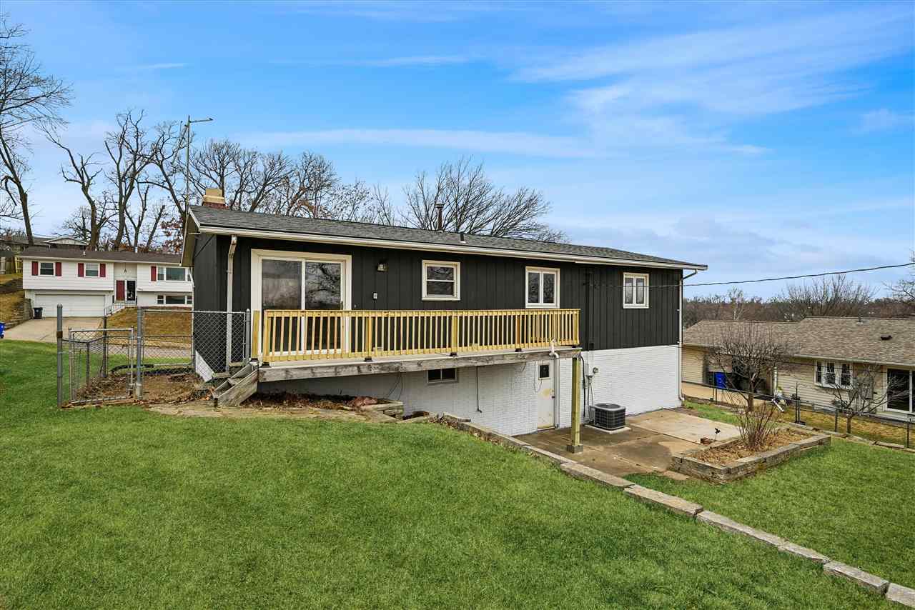 3632 Lynbrook Drive NE Cedar Rapids IA 52402