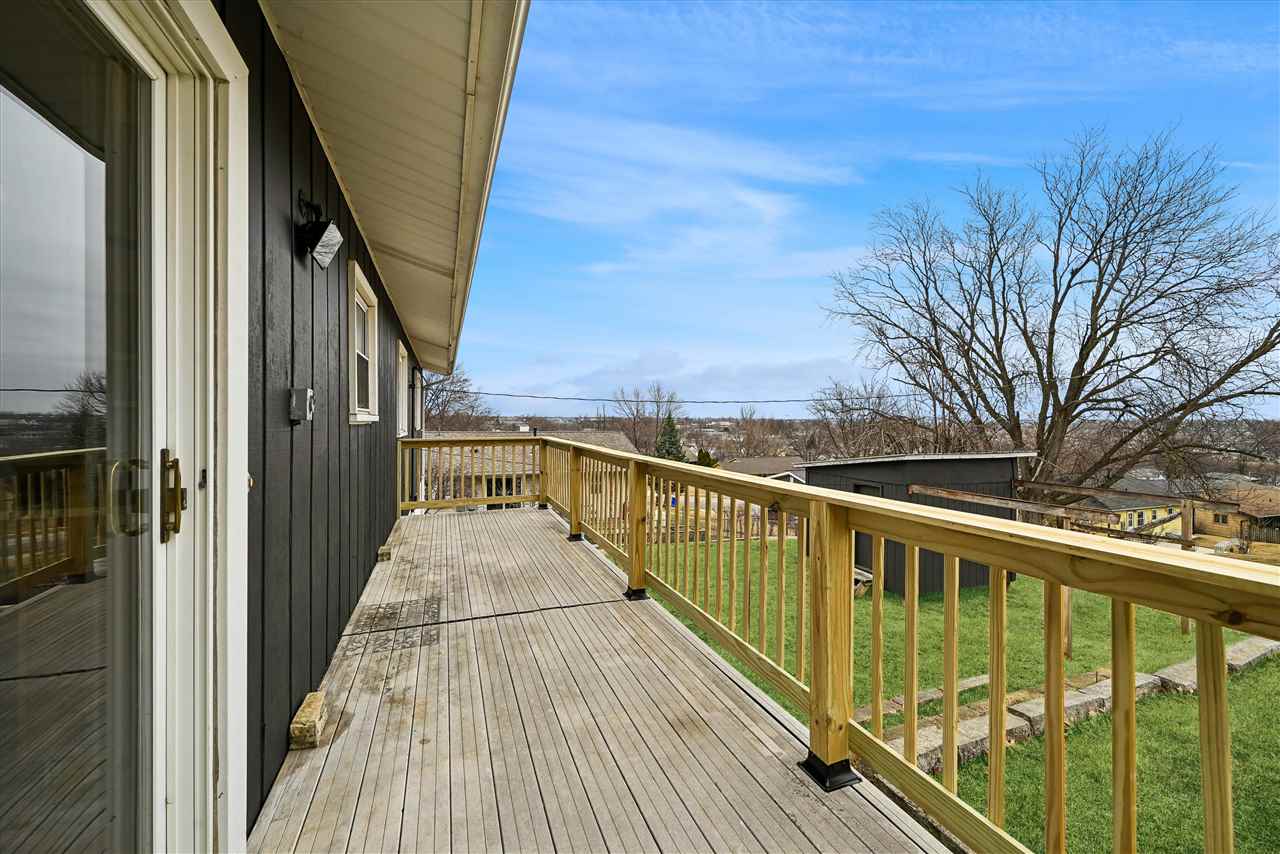 3632 Lynbrook Drive NE Cedar Rapids IA 52402