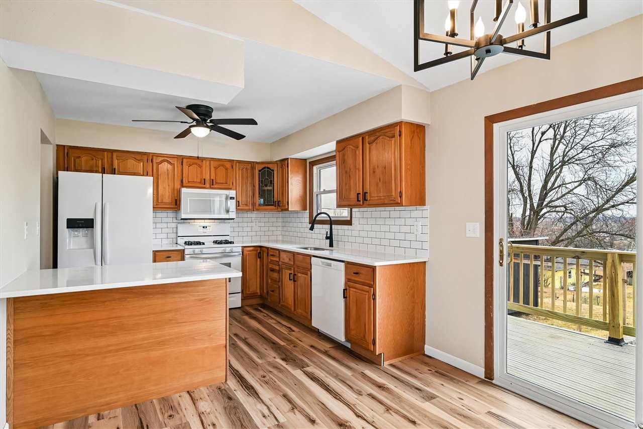 3632 Lynbrook Drive NE Cedar Rapids IA 52402