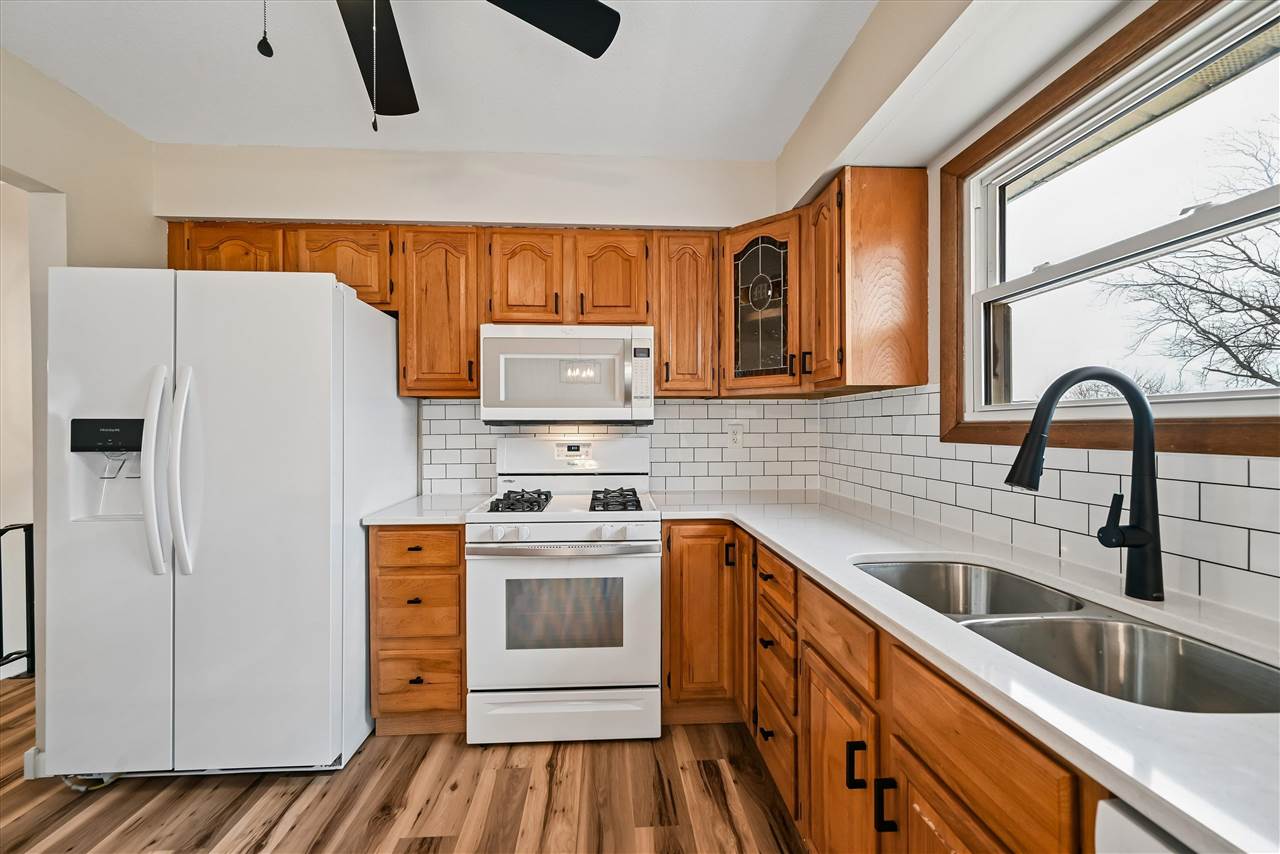 3632 Lynbrook Drive NE Cedar Rapids IA 52402