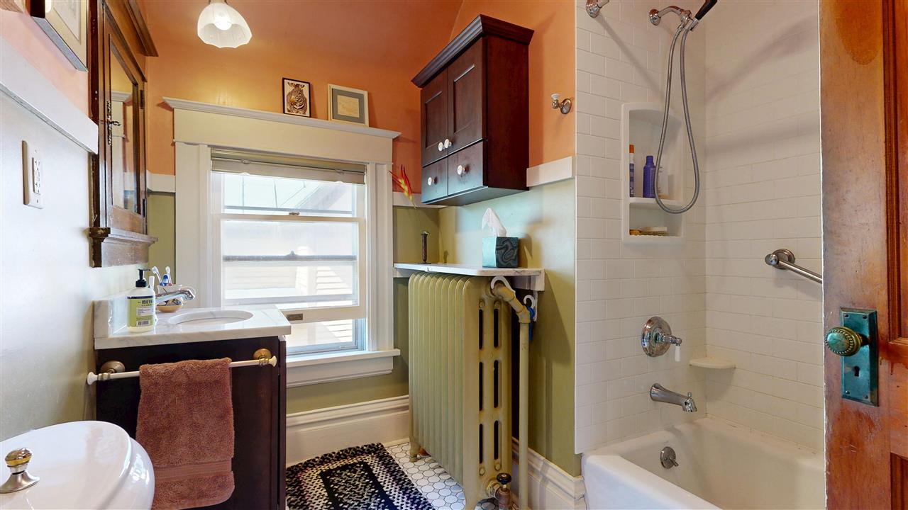 523 Brown Street Iowa City IA 52245