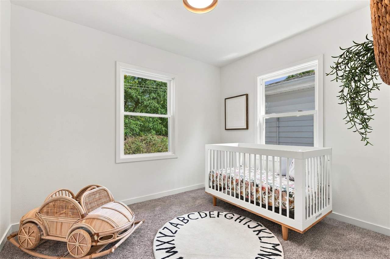 922 6th Avenue Iowa City IA 52240