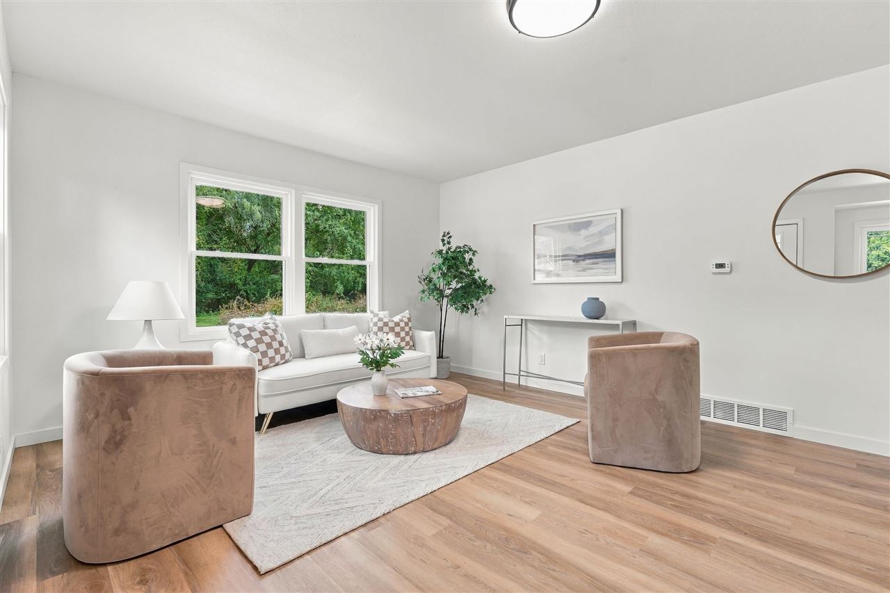 922 6th Avenue Iowa City IA 52240
