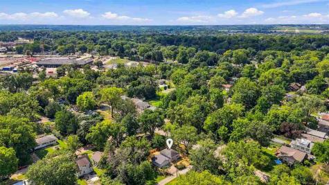 922 6th Avenue Iowa City IA 52240