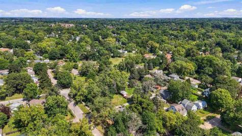 922 6th Avenue Iowa City IA 52240