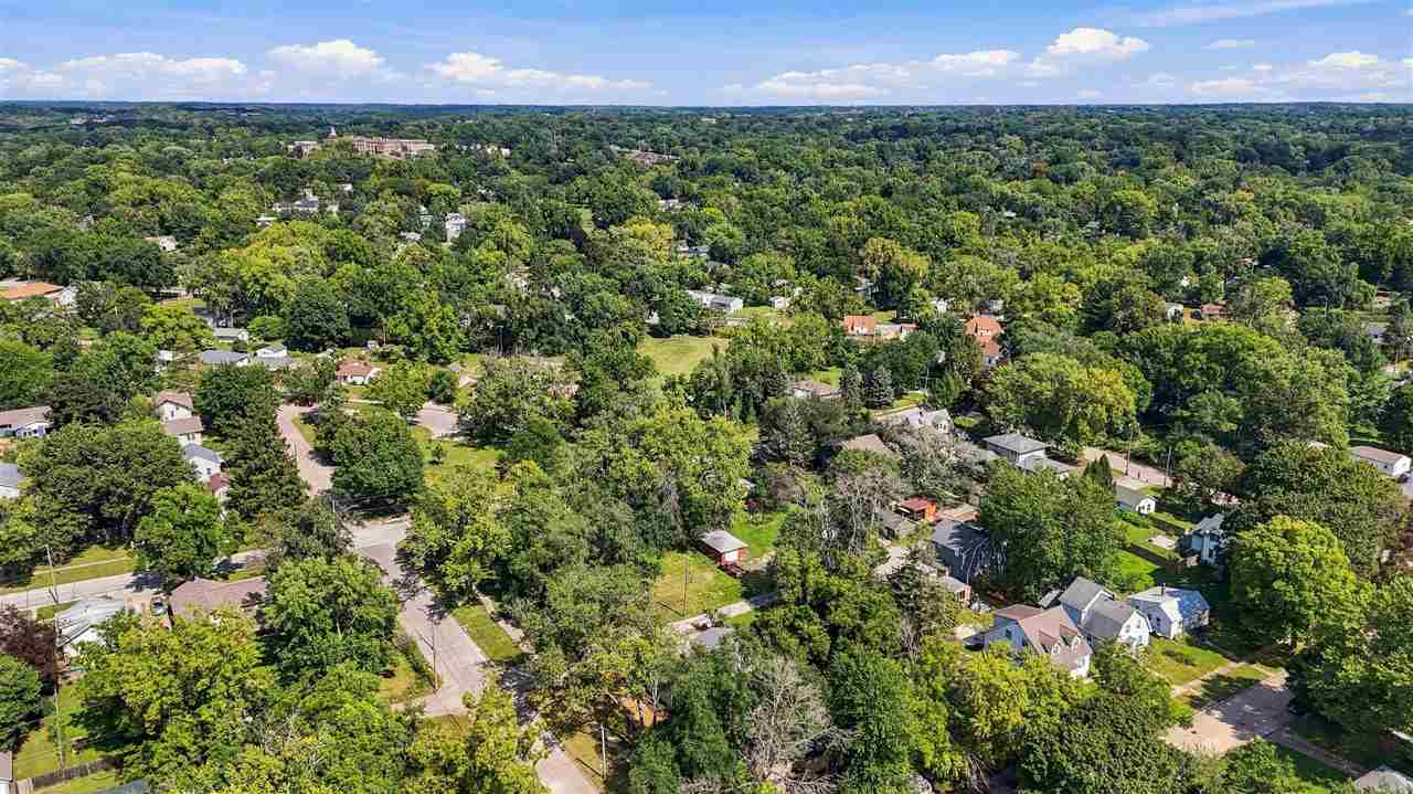922 6th Avenue Iowa City IA 52240