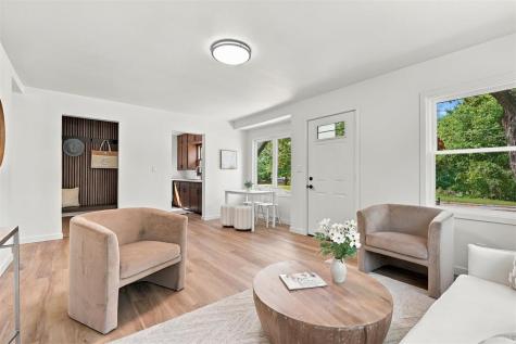 922 6th Avenue Iowa City IA 52240