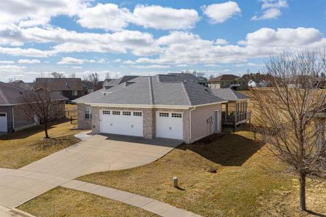 1875 Timber Wolf Drive North Liberty IA 52317